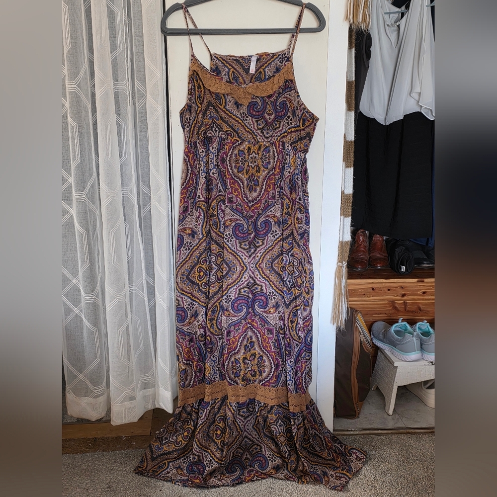 Xhilaration Purple Paisley Maxi Dress with Brown Trim